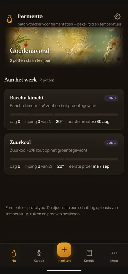 Het beginscherm met twee lopende potten, elk met een voortgangsbalk en de datum van de eerste proef.